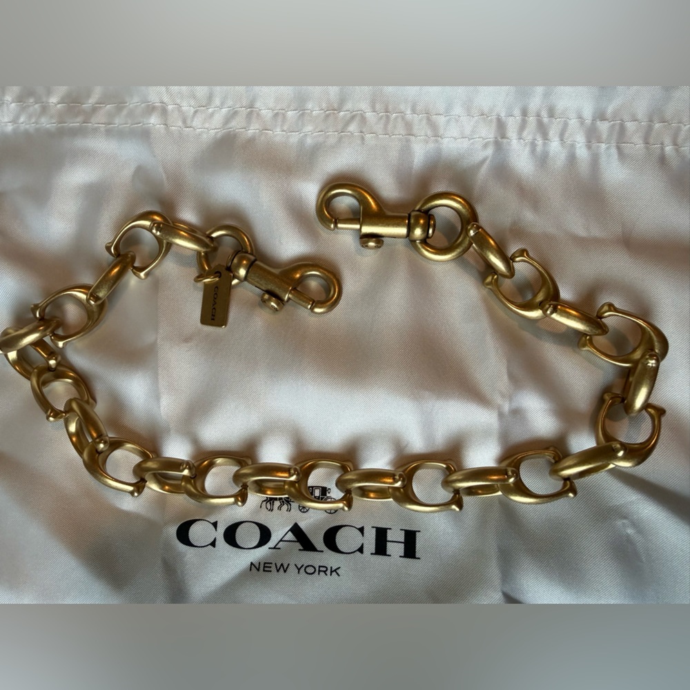 🆕 Coach Signature Link Chain Strap